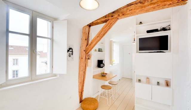 Le Petit Amerval - Studio Apartment, Sleeps 2