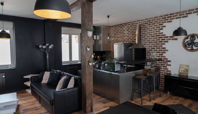 Le Petit Boulanger, Large Duplex 70m2, Historical Center, Garage Available