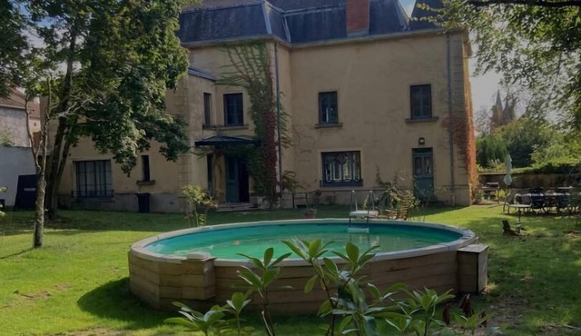 Le Petit Chatel - CHENAY LE CHATEL