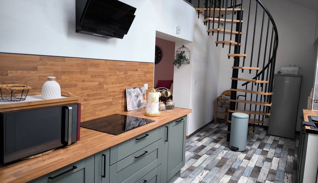 Le petit coin de paradis completely renovated house in an atypical neighborhood