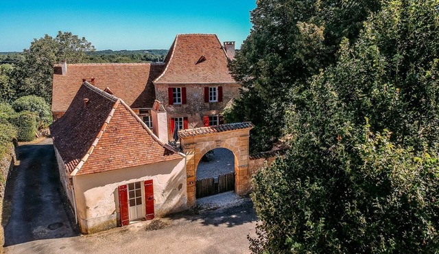 Le Petit Cour - Three Bedroom Villa, Sleeps 6