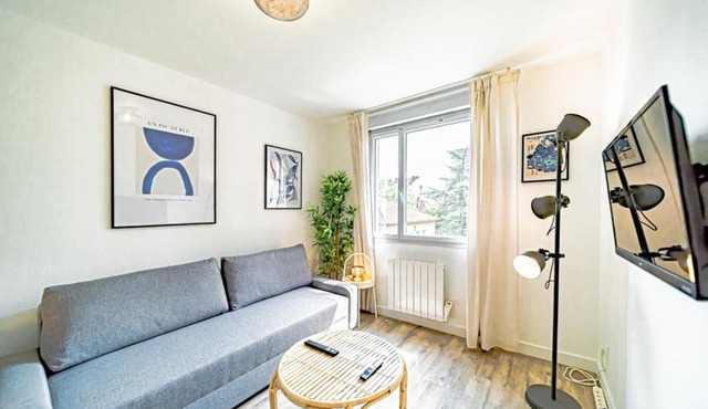 Le petit Dauphiné-studio rénové-Sans soucis