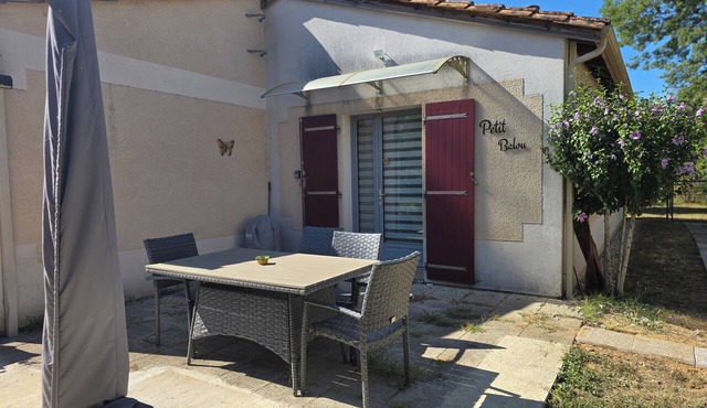 Le Petit Balou Vacation Rental, Dordogne. A comfortable home near Bergerac
