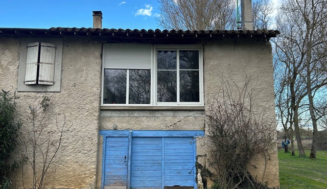 Le petit gite dans la prairie