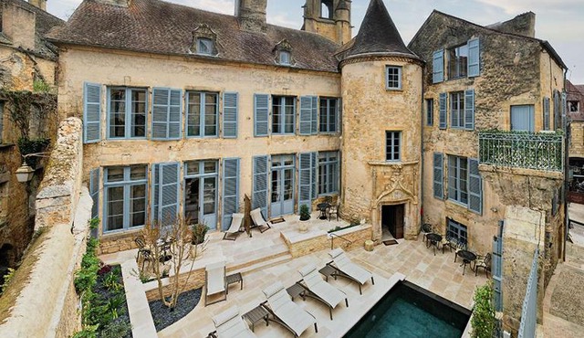 LE PETIT MANOIR