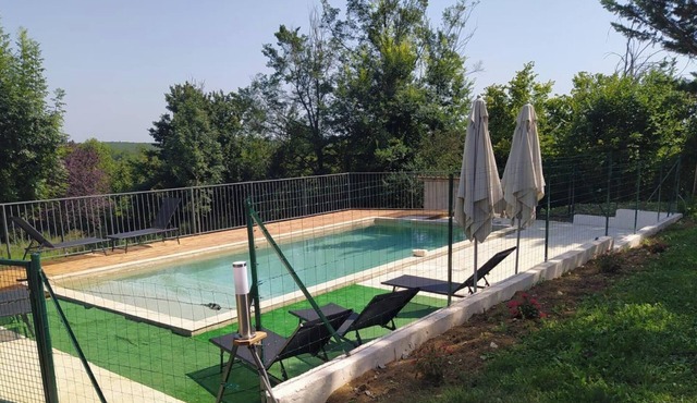 Le Petit Paradis - Cottage for 8 people with Private Pool in the Countryside