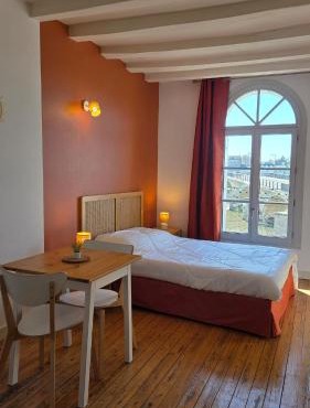 Le Petit Quai Studio 2 site historique Chinon