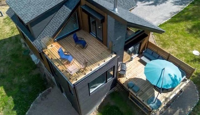Le Petit Saphir | Cozy stay with spa & pool table