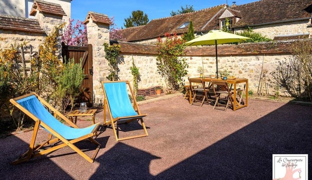 Le Petit Vaudoué, aux pieds de la forêt