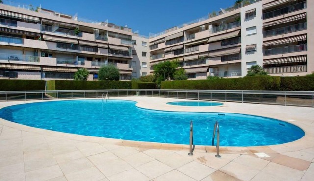 Le Phenicia by Interhome