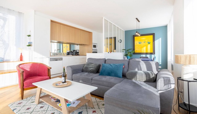 Le Pied-à-terre – 200m from the Beach, Close to Shops
