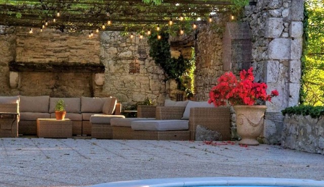 Le Pigeonnier de Jurmilhac, Gorgeous 4-bed stone house in Dordogne with AC/Pool