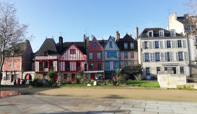 Le port, plein ciel, soleil et calme, 4/6 pers