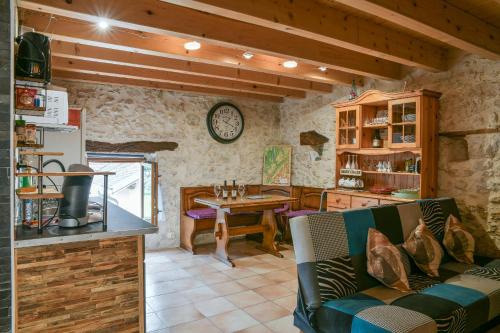 Le Portougais, Chalet À Chanaz