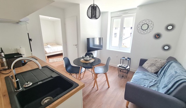 Le Poulorio 4 - T2 - Proche Gare * By Locly *