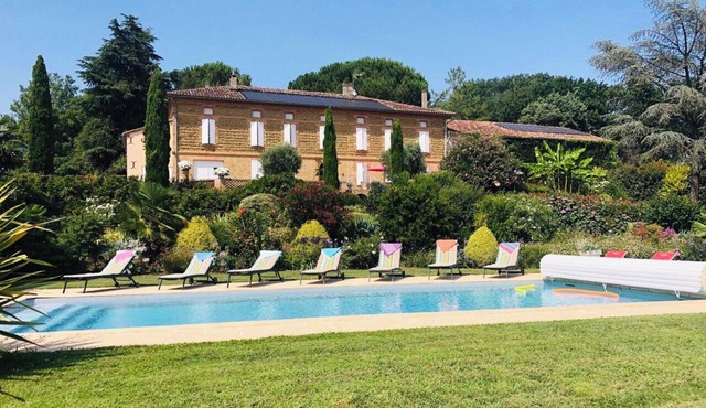 Le Pré du Roy, 4 star-rating, amazing, 40 min from Toulouse (11-12 people)