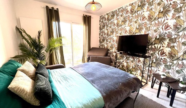 LE PRADO - Spacieux studio tout confort sur les hauteurs de Grasse