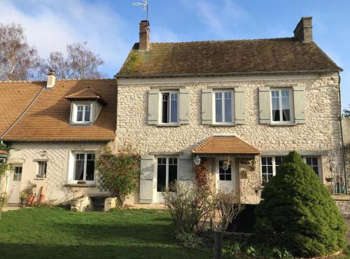 Le presbytère de Bueil - Gite 8 pers - 5 couchages