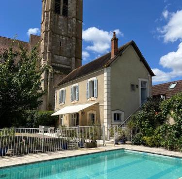 Le Pressoir - Historic Burgundy Home & Pool