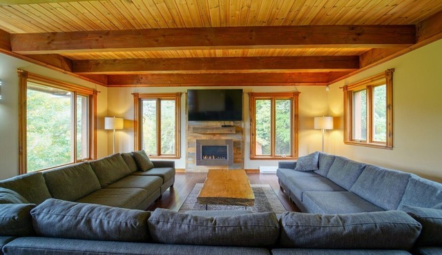 Le Prestigieux, Lake, Spa, Air, BBQ, Golf & Ski