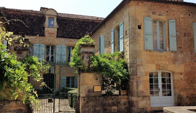 Le Prieuré du Château de Biron