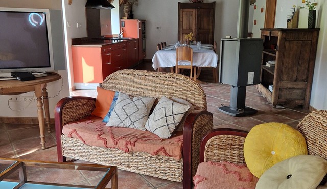 Le Puy D'aubrac, Maison Familiale en Pleine Campagne