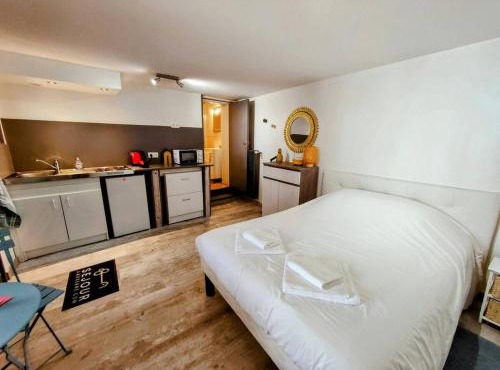 Le République - Bail Partner