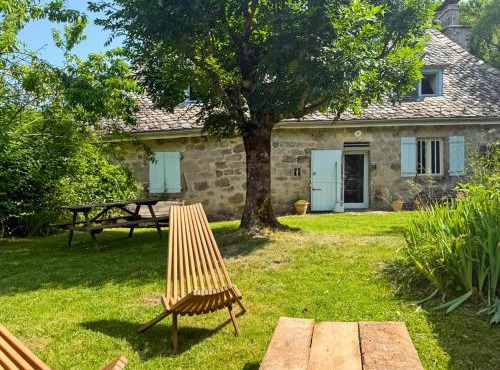 Le refuge d'Auvergne, calme, 8pers, jardin