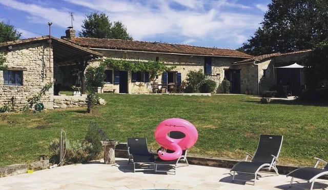 Le Refuge de la Vallée d’Or – Pool, nature & serenity