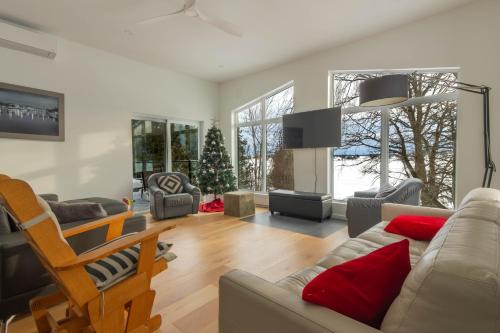 Le Refuge de la Rivière 16p Proche du Parc Omega