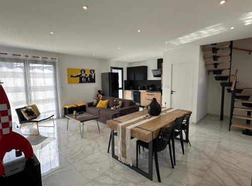Le Refuge du Léman, Duplex neuf de 80m 2, à 10 minutes de Geneve pour 1 à 6 personnes