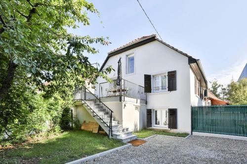 le refuge fleuri T5 avec terrasse et jardin