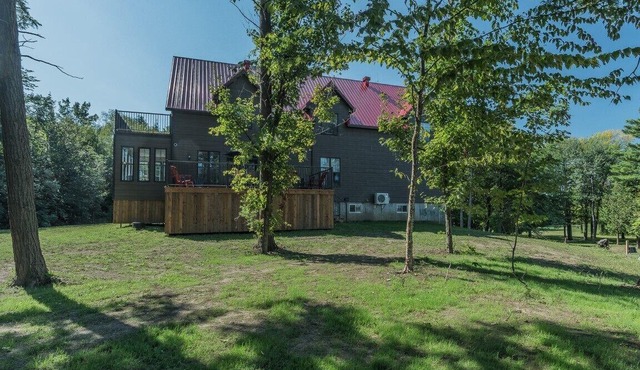 Le Relais International - Chalet for large Group, 7 bedrooms, pool table, Golf