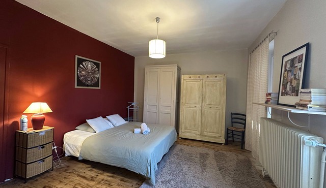 Le relais 1850, spacious country house with garden, quiet near Vichy