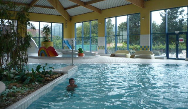 "Le relais Bleu" at the foot of the mountain, spacious, quiet, terrace + garden, 4 + 2pers