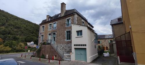 Le relais de Victor et son garage à vélos