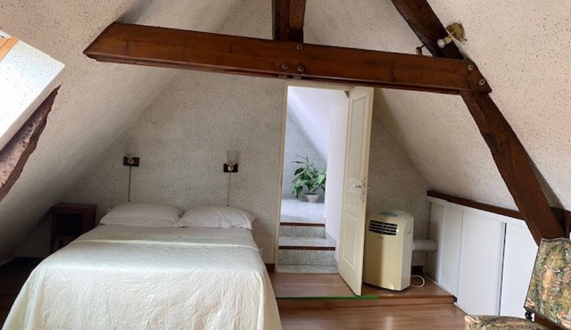 Le Relais Des Hirondelles - Gardénia Room with Garden Access