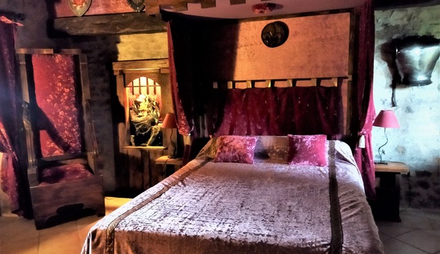 Le Relais magique des Sorciers and its range of products