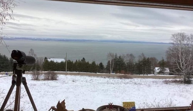Le Remous En Campagne Avec vue sur le St-laurent. Rabais Pour les Familles