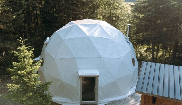 Le Repère des 6 - Dome in the Dark Sky Reserve