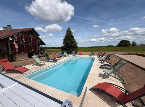Le Repère Des Générations, piscine