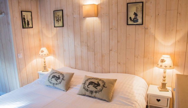 le repere des cigognes with access to lounge