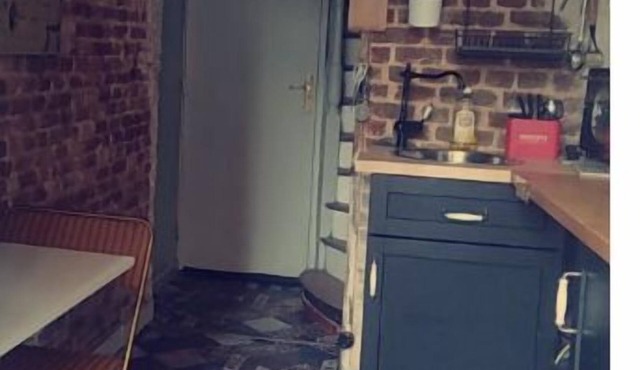 Le Repos des Ducs, Gite de Charme Creusé Dans le Château