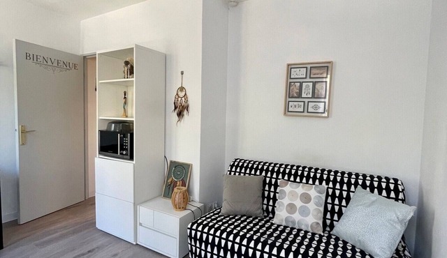 Le Rêveur: on the banks of the Lez & espace Richter