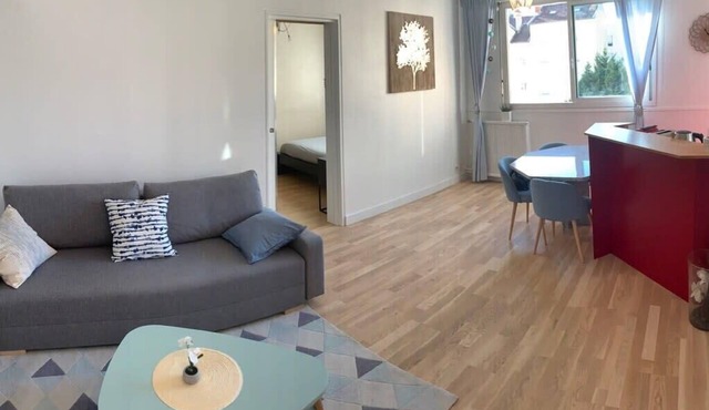 LE RICHELIEU Comfortable 1 Bedroom Apartment – ​Gratte-Ciel District,