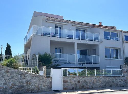 Le Rivage Appartement climatisé pour 6 personnes face à la mer- Le Pradet