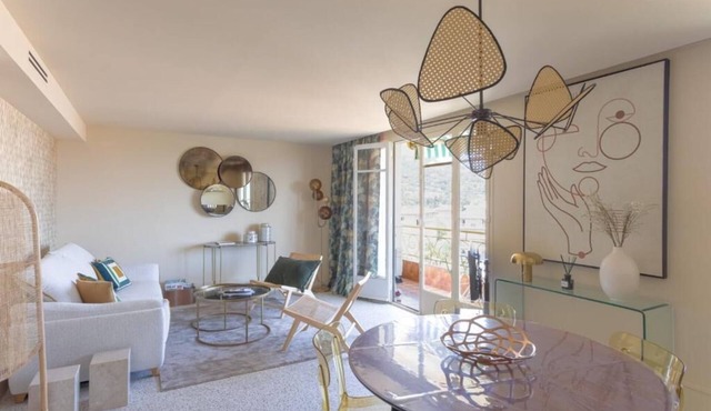 Le Rocher avec terrasse et vue mer