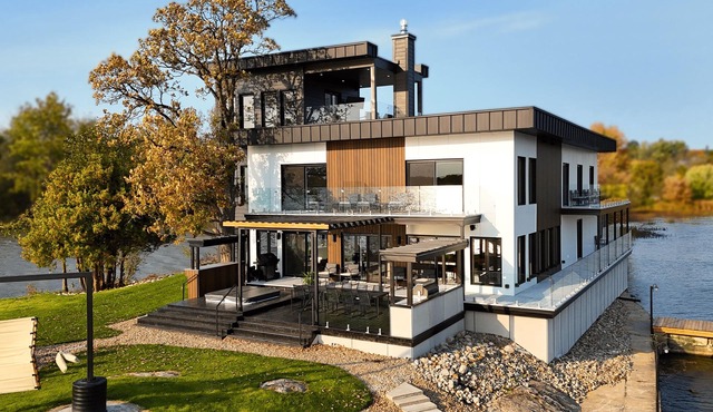 Le-Rocher-Des-Brises