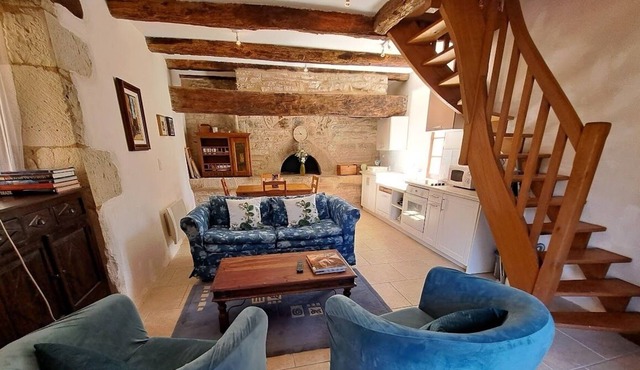 Le Rosier - cozy wooden and stone house in the countryside