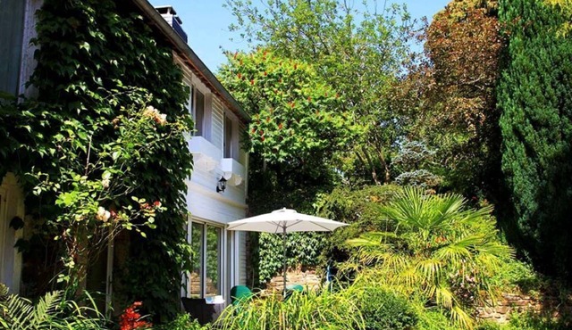 "Le Rosier" vacation home in Brittany, close to the sea with a German-speaking family